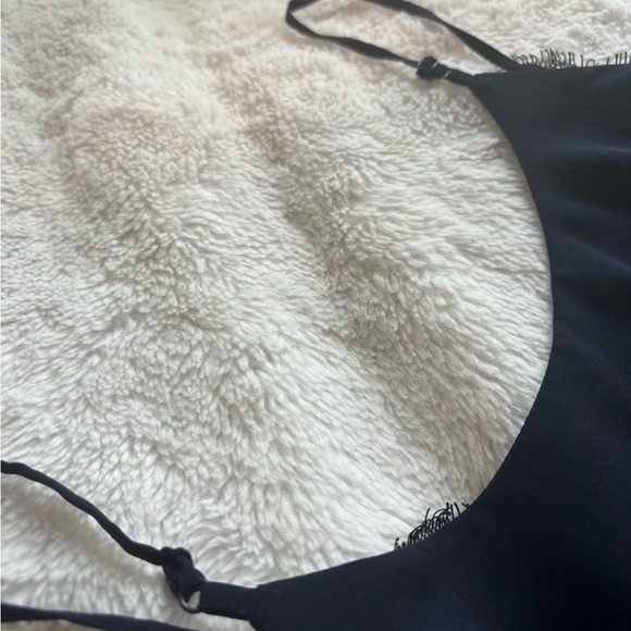 🌟 Aritzia Navy Blue Camisole - Size XS 🌟 - Picture 5 of 6